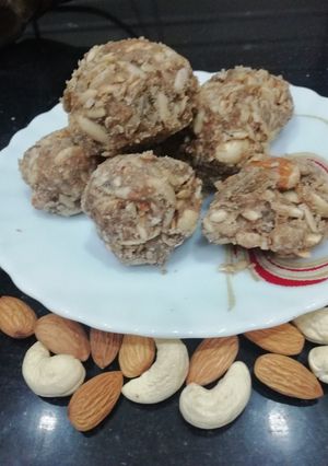 A picture of Dry fruits Ladoo.