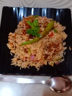 મંચુરિયન ફ્રાઇડ રાઈસ (Manchurian Fried Rice Recipe In Gujarati) રેસીપી મુખ્ય ફોટો