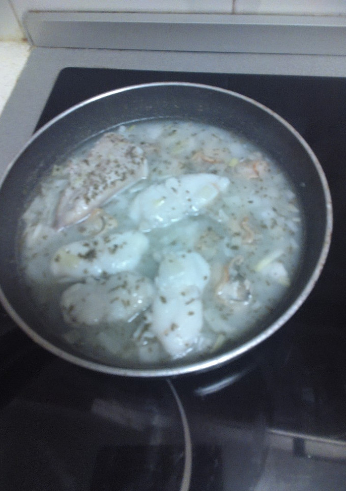 Una foto de Rape en salsa verde