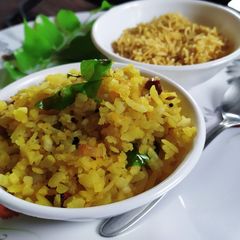 A picture of Flattened rice poha.