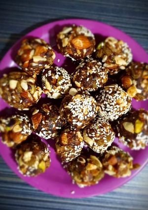 A picture of Dry fruits Ladoo.