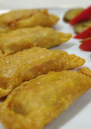 عکسی از دستور پیراشکی مرغ 🥟