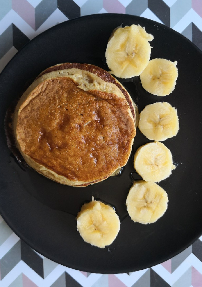 Una foto de Tortitas de plátano fácil