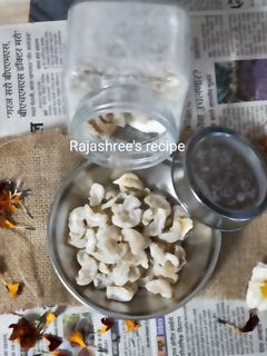 आवळा कॅन्डी (Awla candy recipe in marathi) रेसिपी चे मुख्य फोटो