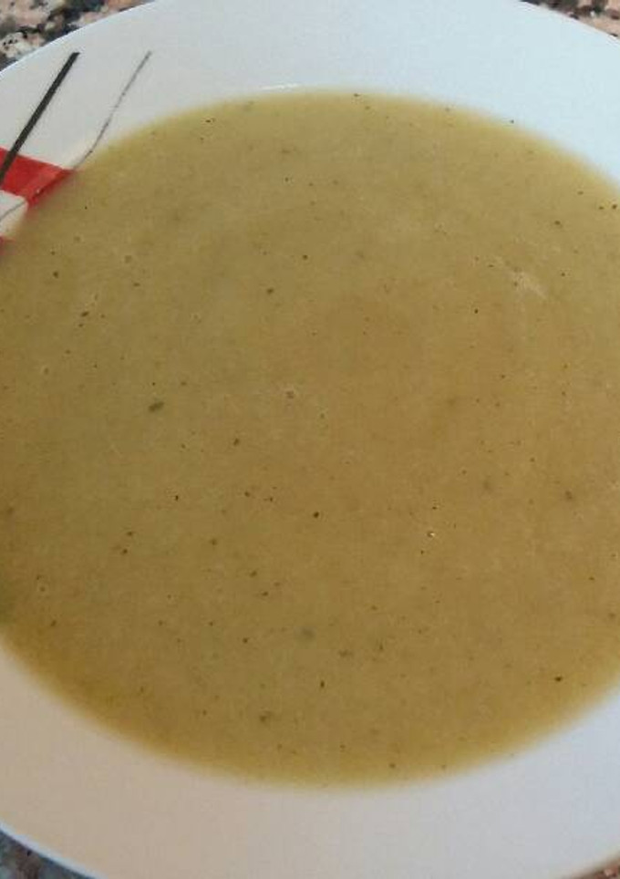 Una foto de Sopa crema de esparragos