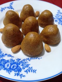 મગસ (Magas Recipe In Gujarati) રેસીપી મુખ્ય ફોટો