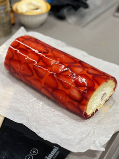 草莓果凍蛋糕卷 的食譜成品照片