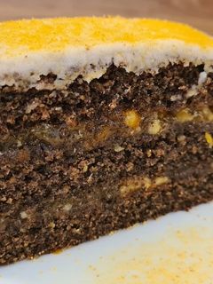 Glutén- és laktózmentes mákos sütemény narancslekvárral töltve recept fotója