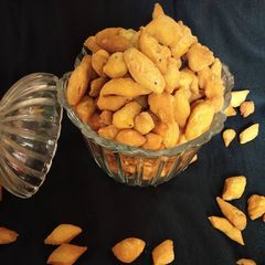 A picture of Ande ki nimki.