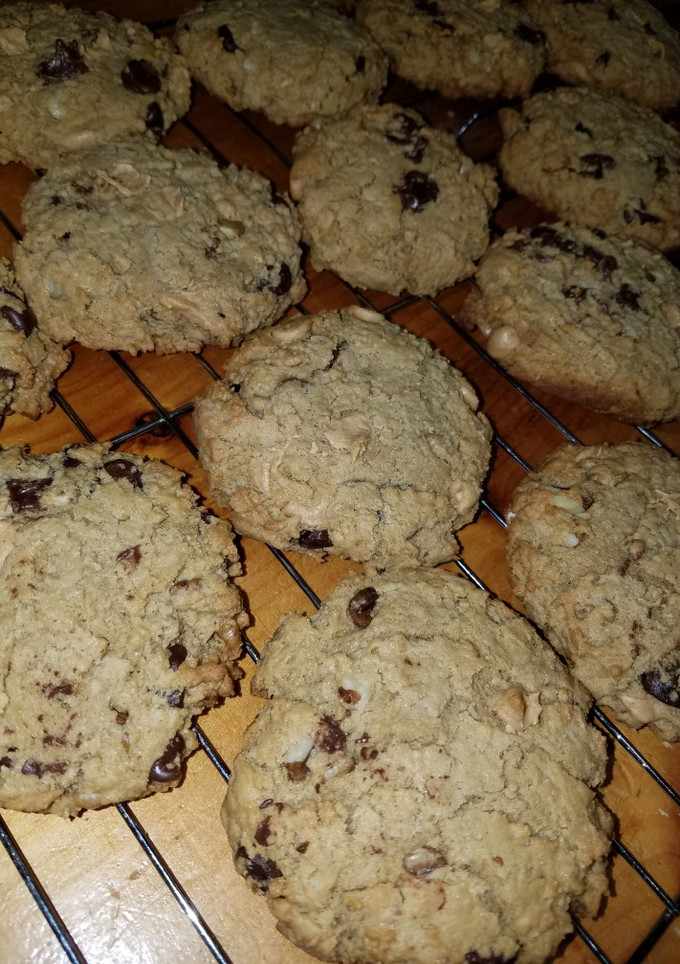 A picture of Peanut butter chunk chip cookies.