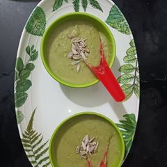 A picture of Thick Peas & Mint soup.
