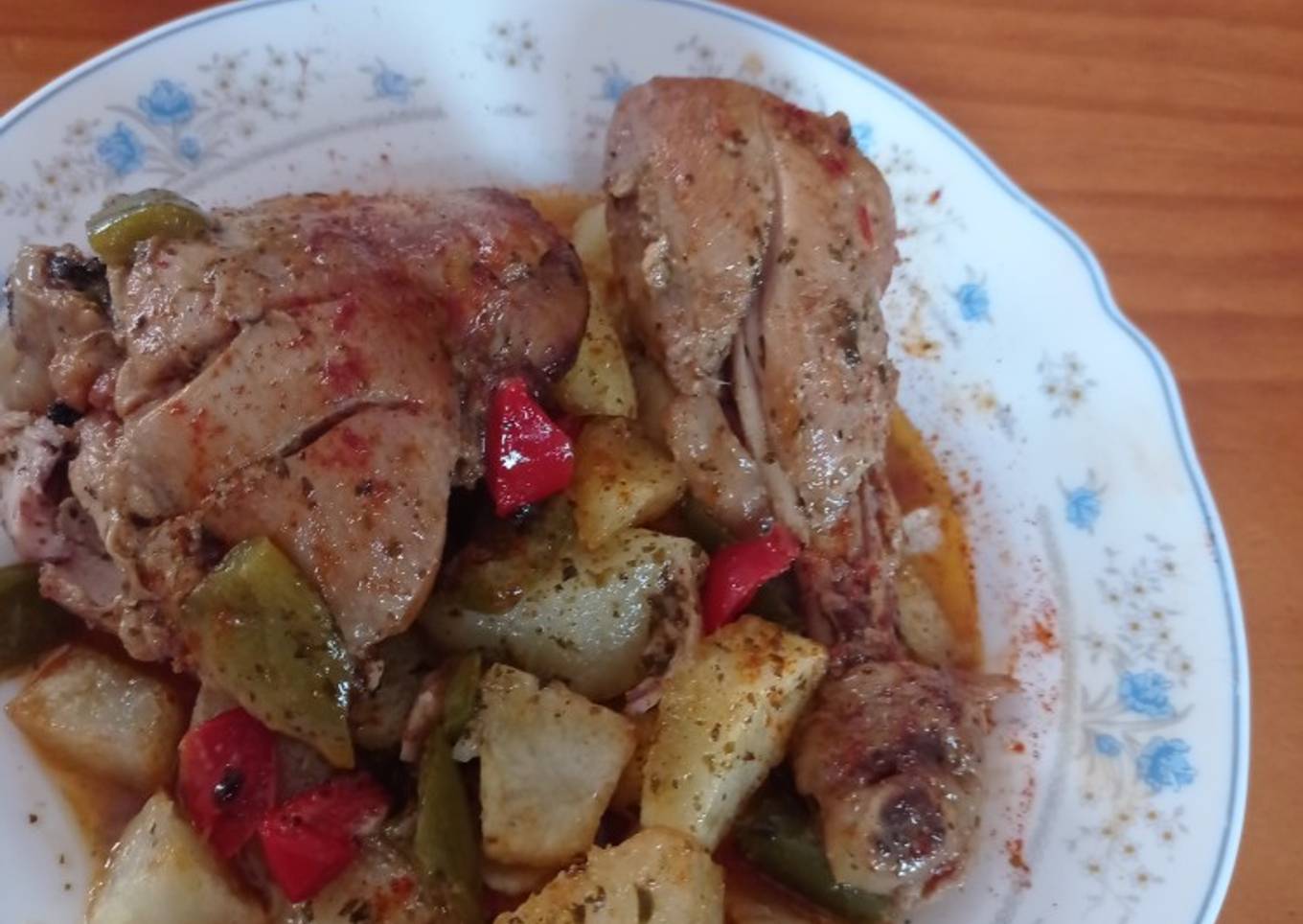 Pollo al salmorejo canario con papas