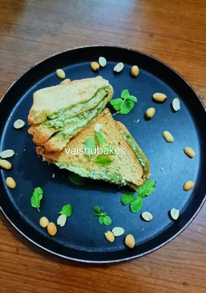 A picture of Methi cheese Sandwich.