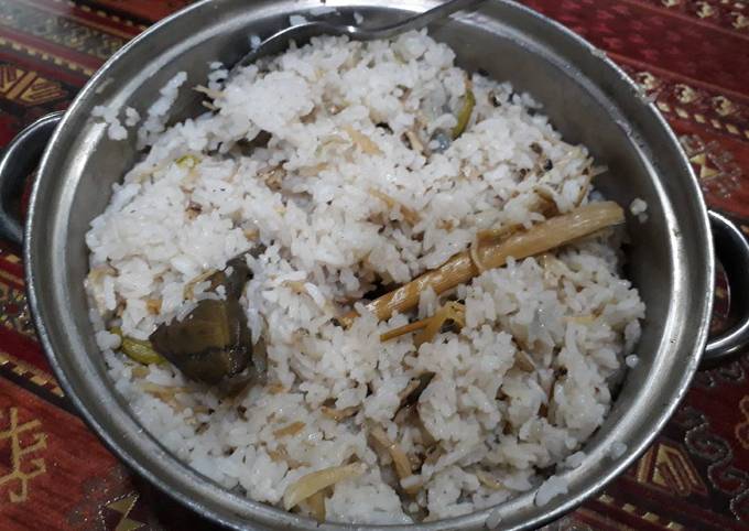 Bagaimana Menyiapkan Nasi liwet yang Menggugah Selera