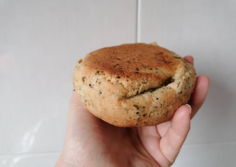 Pan de almendras y queso