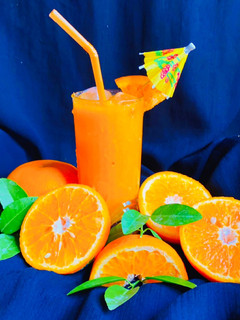 A picture of Orange juice 🍊.