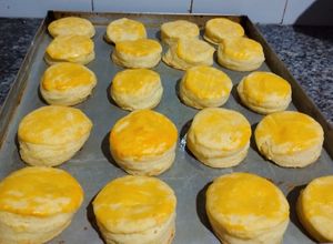 Una foto de 🧀 Escones de Queso Caseros