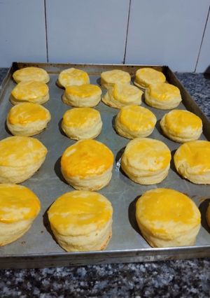 Una foto de 🧀 Escones de Queso Caseros