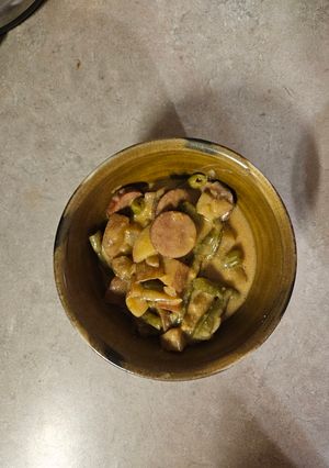 A picture of Swamp potatoes.