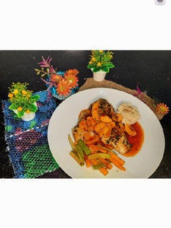 A picture of Chicken steak with spicy mexican sauce.