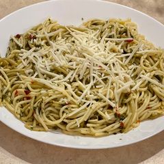 A picture of Scarlet’s Aglio e Olio Spaghetti (Vegan) - From the movie Chef.
