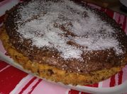 Una foto de brownies frutilla