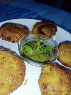 ब्रेड कटलेट (bread cutlet recipe in Hindi) रेसिपी मुख्य फोटो