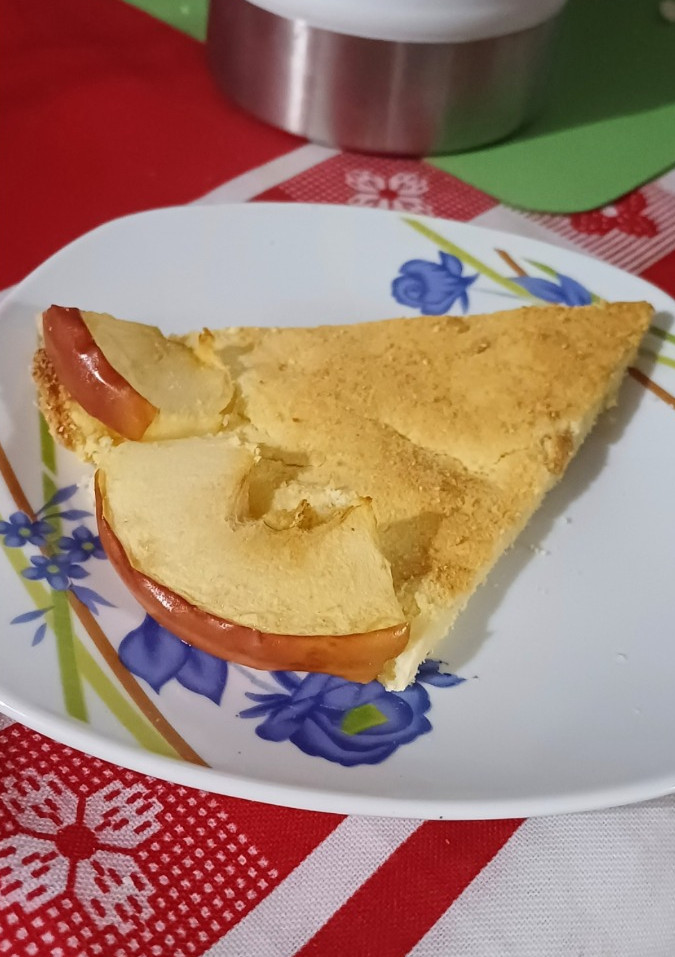 Una foto de Tarta de manzana con harina de coco