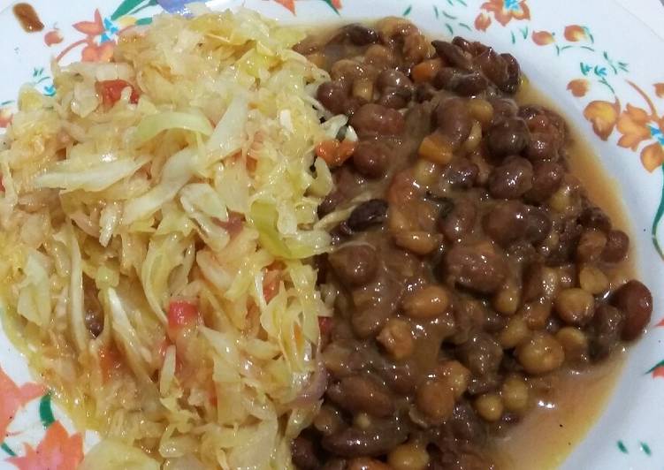 Dry fried githeri with steamed cabbage