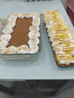 Una foto de Tarta tres leches con merengue