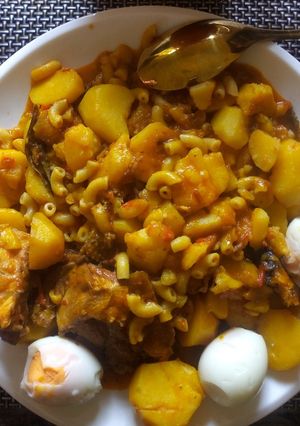 A picture of Potato and macaroni.