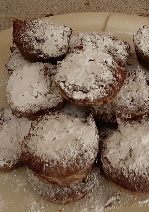 Una foto de Brownie de camote con almendras