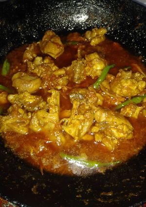 A picture of Chicken karahi.