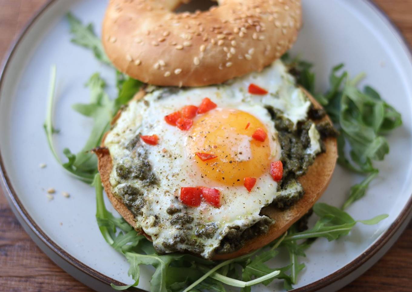 Green Pesto Fried Egg ðŸ³ðŸŒ¿