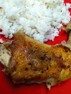 Una foto de Pollo asado al sartén 🍗🤤
