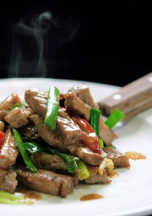 豬肉不柴的蔥爆豬肉 的食譜成品照片