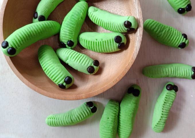 Kue Ulat (Caterpillar Cookies)