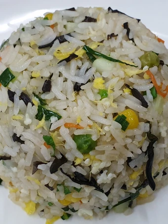 Easy Steps to Prepare Recipe Vegetarian Fried Rice that is  Makes Drooling, Appealing}