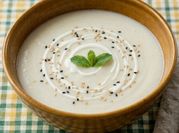 Una foto de salsa de yoghurt