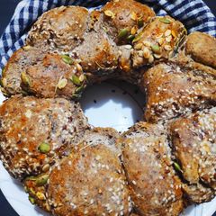 A picture of Ragi Savoury Monkey bread.