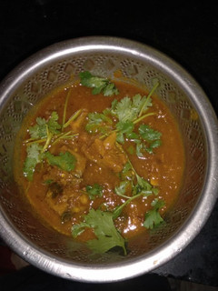 திருக்கை கருவாட்டு குழம்பு (Thirukkai karuvaattu kulambu recipe in tamil) செய்முறை முக்கிய புகைப்படம்