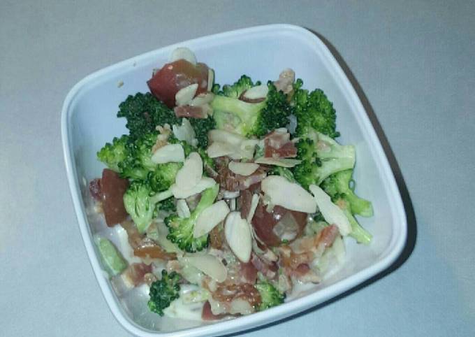 Loaded Broccoli Salad recipe main photo