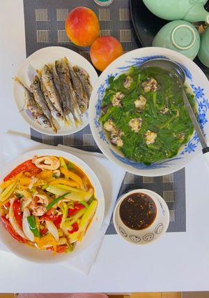 Hình của món Cơm nhà đơn giản 😍.