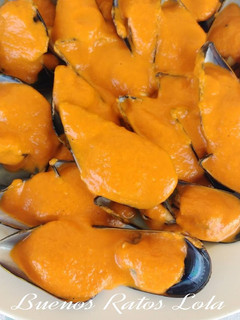 Una foto de Mejillones con salsa picante