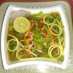 A picture of Noodles Thukpa (soup).