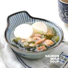 A picture of Salmon Miso Soup | Sup Miso Salmon (Fusion).