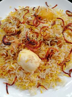 চিকেন বিরিয়ানি (Chicken biriyani recipe in Bengali) রেসিপির প্রধান ছবি