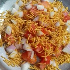 A picture of Bhel puri.