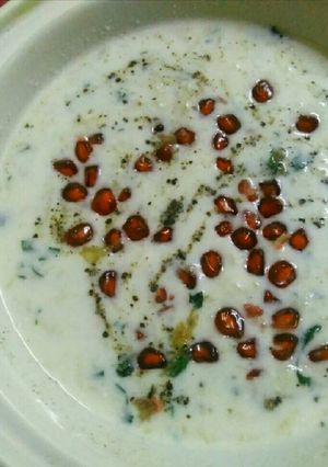 A picture of Apple pomegranate raita.