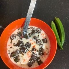 A picture of Bhindi raita.